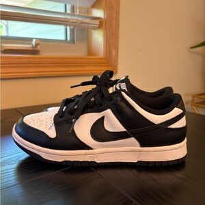 Nike Panda Dunks Low